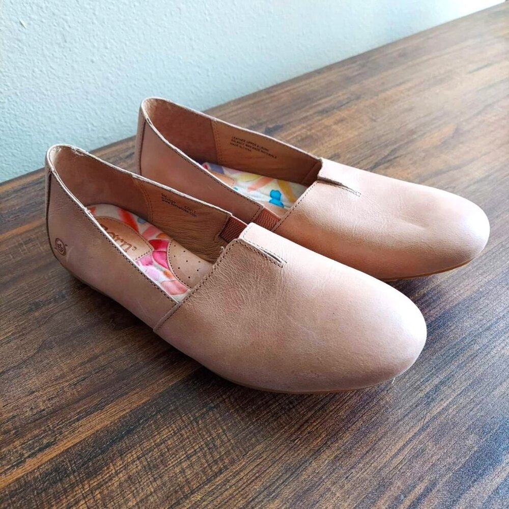 NWOT Born Sebra Leather Flats